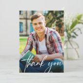 モダンスクリプト男子卒業写真 卒業 サンキューカード (スタンド正面)