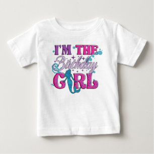 モダンスクリプト誕生日ベビーガール ベビーTシャツ
