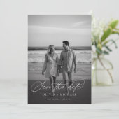 モダンスクリプト ミニマリスト 結婚式 写真 セーブザデート (スタンド正面)