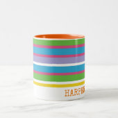 モダンストライプカラフル名名門私立校風のおもしろいお尻 ツートーンマグカップ (中央)