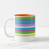 モダンストライプカラフル名名門私立校風のおもしろいお尻 ツートーンマグカップ (左)