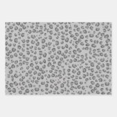 モダンスノーヒョウ灰色白黒アニマルプリント ラッピングペーパーシート (正面)