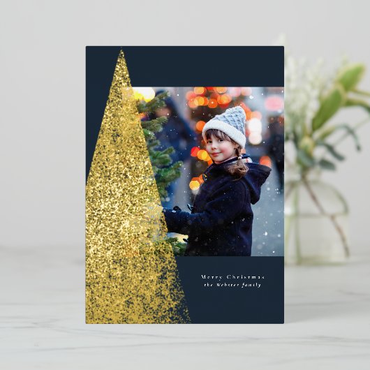 モダンスペックルクリスマスツリーネイビーひとときの写真 箔シーズンカード (立ち正面)