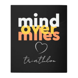 モダンスポーツ感動的ブラックイエロはっきりしたー型 メタルプリント