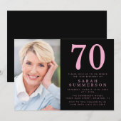 モダンセブンティピンクブラックフォト70歳の誕生日 招待状 (正面/裏面)
