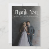 モダンタイポグラフィの見出し結婚写真 サンキューカード (正面)