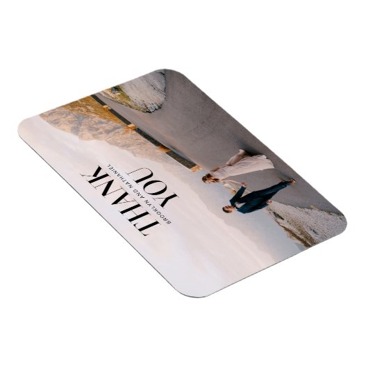 モダンタイポグラフィはっきりしたサンキューマグネット マグネット (右側)