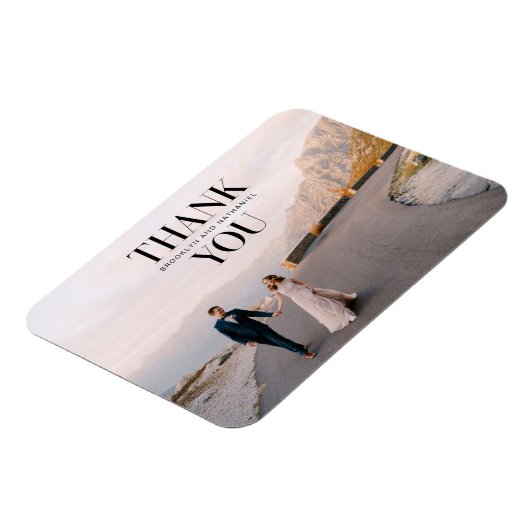 モダンタイポグラフィはっきりしたサンキューマグネット マグネット (左側)