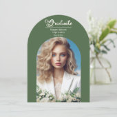 モダンタイポグラフィはっきりした院生オリーブグリーンアーチ 招待状 (スタンド正面)