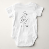 モダンタイポグラフィオ赤ちゃんシャワーパーティーギフト ベビーボディスーツ (裏面)