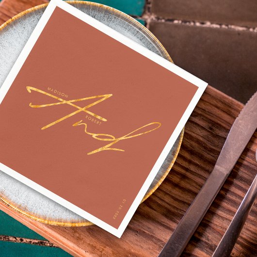 モダンタイポグラフィシンプルテラコッタ金ゴールド結婚ズ スタンダードカクテルナプキン