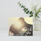 モダンタイポグラフィスの写真に結婚感謝 ポストカード (スタンド正面)