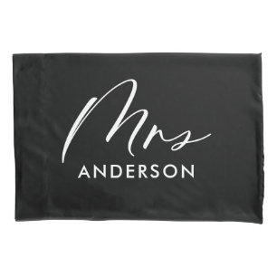 モダンタイポグラフィスエレガントクリプトmrsギフト 枕カバー