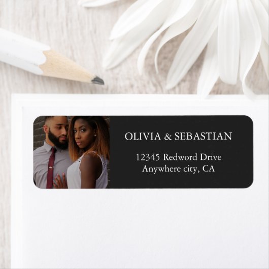 モダンタイポグラフィブラックフォト差出人住所 ラベル (インサイチュ)