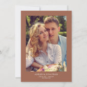 モダンタイポグラフィ中心の写結婚真 招待状 (裏面)