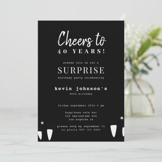 モダンタイポグラフィ任意の年齢の男性の誕生日パーティー 招待状 (スタンド正面)