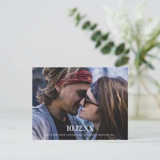 モダンタイポグラフィ写真の保存日付 案内ポストカード (スタンド正面)