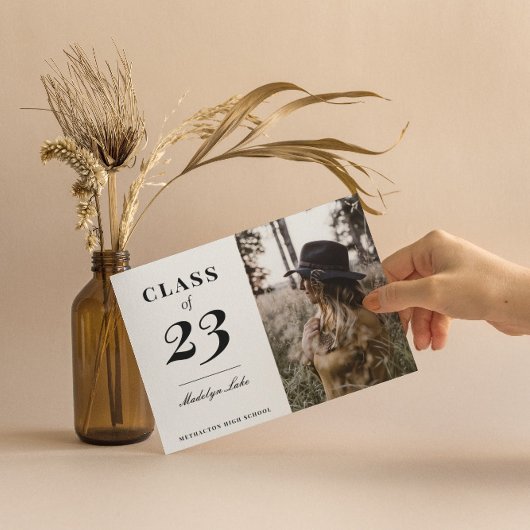 モダンタイポグラフィ写真の卒業発表 招待状