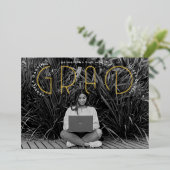 モダンタイポグラフィ写真の卒業発表 箔招待状 (立ち正面)