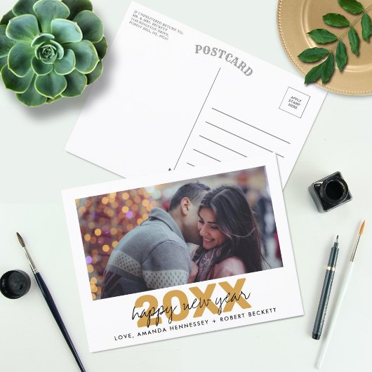 モダンタイポグラフィ台本の新年の写真 シーズンポストカード