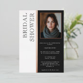 モダンタイポグラフィ白黒フォトブライダルシャワー 箔招待状 (立ち正面)