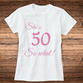 モダンタイポグラフィ50だから何/50おもしろい誕生日 Tシャツ