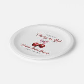 モダンチェリーオントップピンクボウ ブライダルシャワー ペーパープレート (アングル)