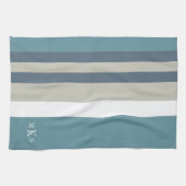 モダンティール(緑がかった色)ブルーとタンストライプのパーソナライズされた キッチンタオル (横)