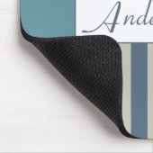 モダンティール（緑がかった色）ブルーとタンストライプのフローラ マウスパッド (コーナー)