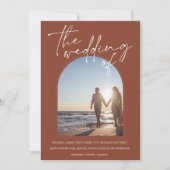 モダンテラコッタアーチイニシャル写真結婚の 招待状 (正面)