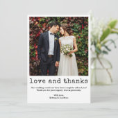 モダントレンディータイプライター文字結婚写真 サンキューカード (スタンド正面)