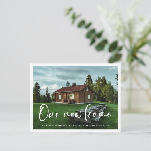 モダントレンディータイポグラフィの写真の移動の発表 ポストカード (スタンド正面)