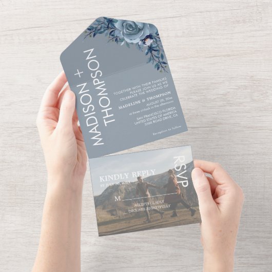 モダントレンディーダスティ結婚ブルー写真  オールインワン招待状 (貼ってはがせる)