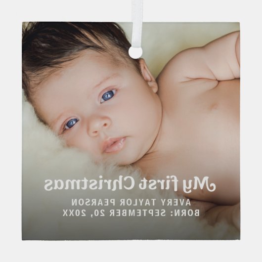 モダントレンディーベビーの初めてのクリスマスカスタム写真 ガラスオーナメント (裏面)