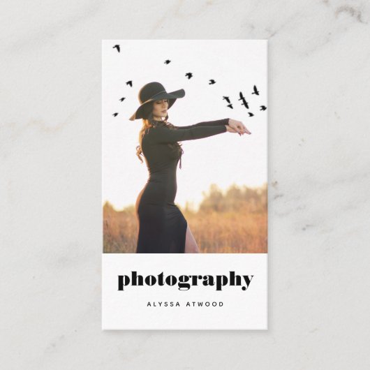 モダントレンディー撮影ファッションタイポグラフィ 名刺 (正面)