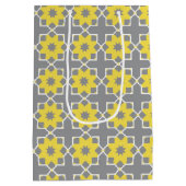 モダントレンディー灰色と黄色の花 ミディアムペーパーバッグ (裏面)