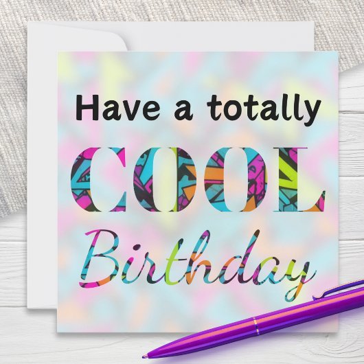 モダンネオンエフェクトの落書き風クールな誕生日 カード