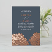 モダンバラ金ゴールドとブルーフローラ結婚ズ 箔招待状 (立ち正面)