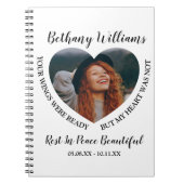 モダンパーソナライズされたハート ノートブック (正面)