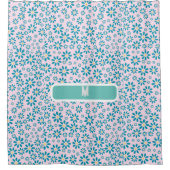 モダンパーソナライズドデイジーフラワーイニシャル シャワーカーテン (正面)