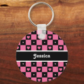 モダンピンクと黒の市松模様にハート キーホルダー (正面)