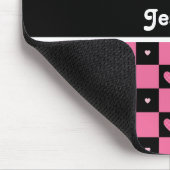 モダンピンクと黒の市松模様にハート マウスパッド (コーナー)