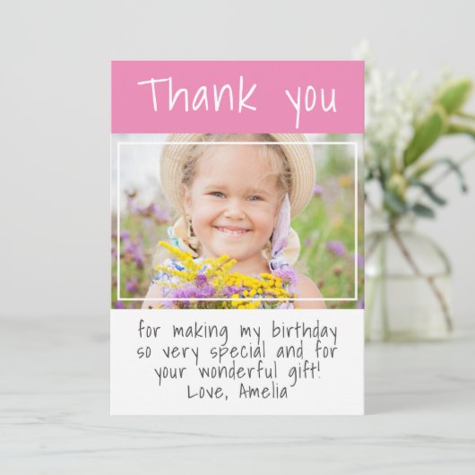 モダンピンクガール カスタムフォト誕生日 サンキューカード (スタンド正面)