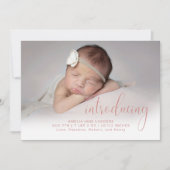 モダンピンク紹介フォトスクリプトシンプル誕生 案内状 (正面)