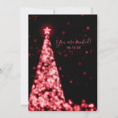 モダンフェスティバルスクリプトレッドツリークリスマス結婚ズ 招待状 (裏面)