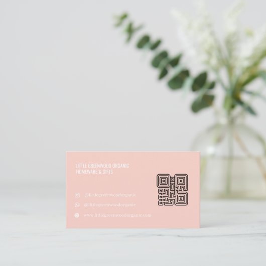 モダンフェミニンピンクのQRコード名刺 名刺 (スタンド正面)