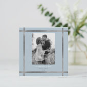モダンフォトアイスブルー&シルバースクエア結婚 招待状 (スタンド正面)