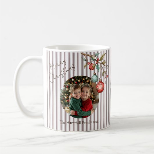 モダンフォトクリスマ名門私立校風のスピンクストライプ コーヒーマグカップ (左)