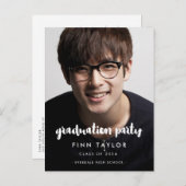モダンフォントの卒業写真の招待状 ポストカード (正面/裏面)