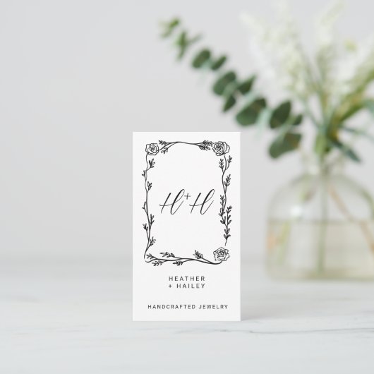 モダンフローラとつる植物縁どジュエリー設計者 名刺 (スタンド正面)